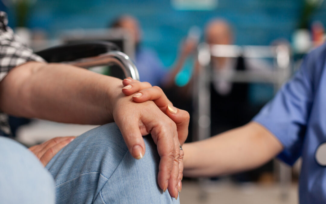 ¿Qué son cuidados paliativos en casa y sus beneficios?